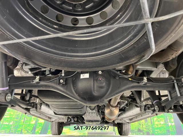 Toyota HIACE VAN 2024-07 8071216-18