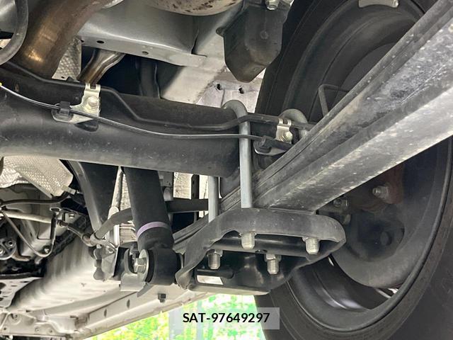 Toyota HIACE VAN 2024-07 8071216-19