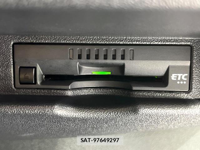 Toyota HIACE VAN 2024-07 8071216-6