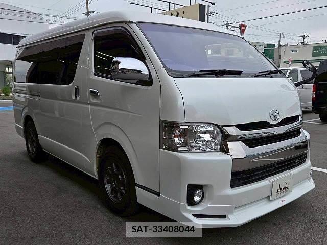 Toyota HIACE VAN 2017-02 8071683-15