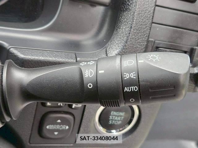 Toyota HIACE VAN 2017-02 8071683-8