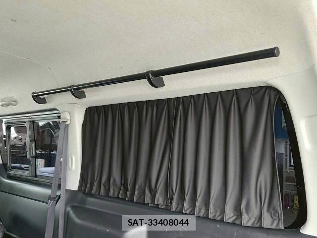 Toyota HIACE VAN 2017-02 8071683-9