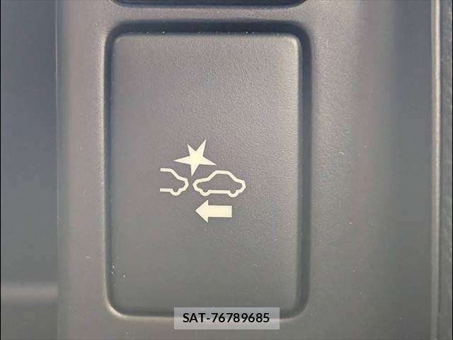 Toyota HIACE VAN 2026-01 8071685-4