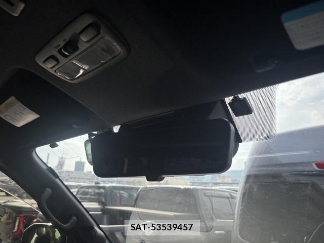 Toyota HIACE VAN 2021-06 8072136-12