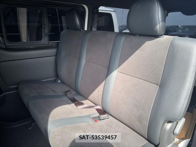 Toyota HIACE VAN 2021-06 8072136-3