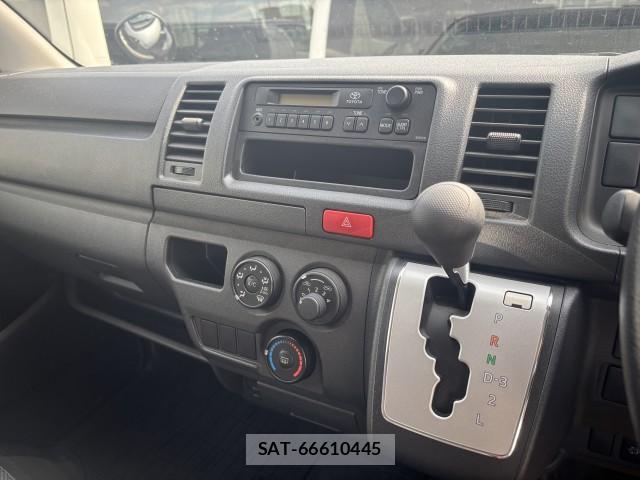 Toyota HIACE VAN 2016-11 8072137-10