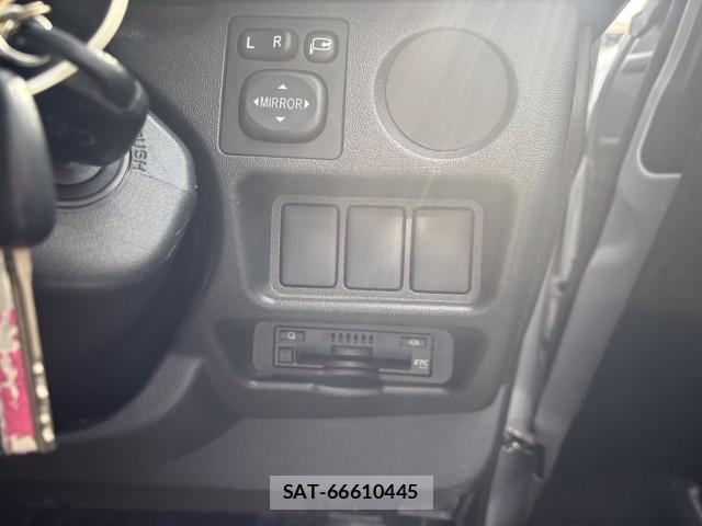 Toyota HIACE VAN 2016-11 8072137-8