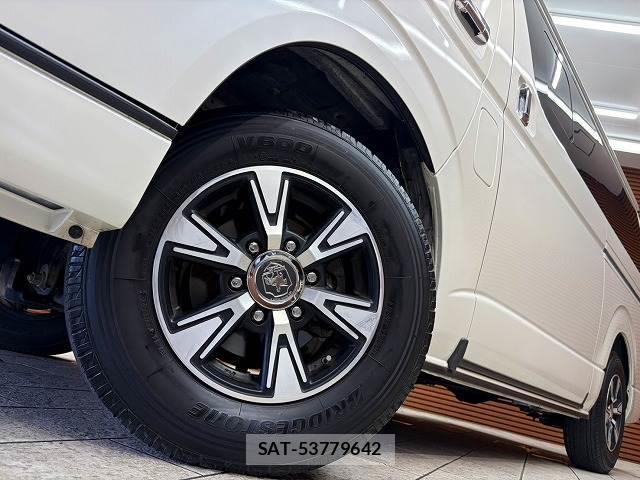 Toyota HIACE VAN 2020-10 8072367-10