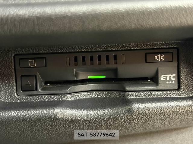 Toyota HIACE VAN 2020-10 8072367-15