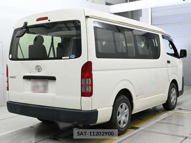 Toyota HIACE WAGON 2020-03 8070930-1