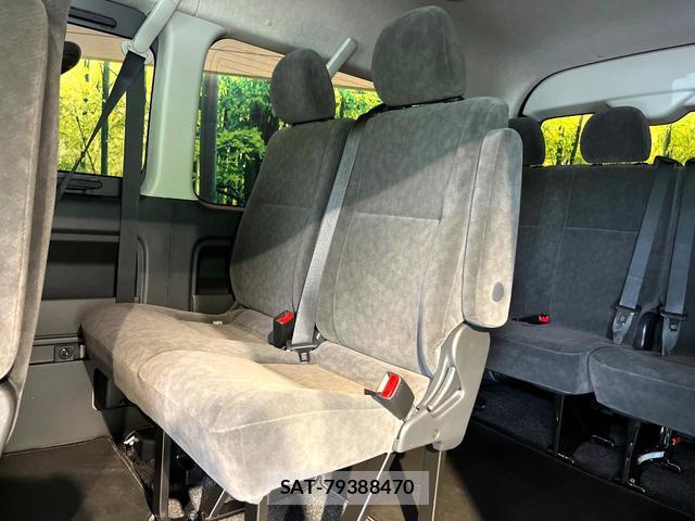 Toyota HIACE WAGON 2023-07 8071438-10