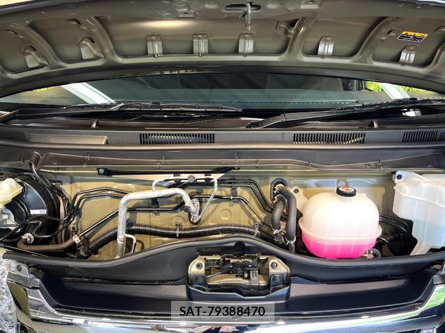 Toyota HIACE WAGON 2023-07 8071438-19