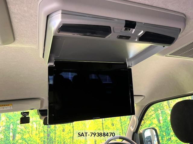 Toyota HIACE WAGON 2023-07 8071438-2