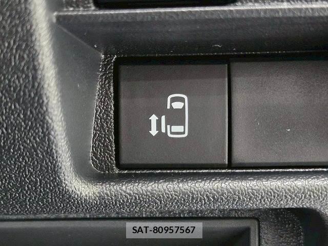 Toyota HIACE WAGON 2026-04 8071684-6