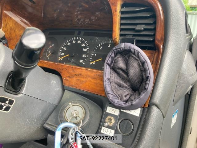 Toyota HIACE WAGON 2001-07 8071748-8