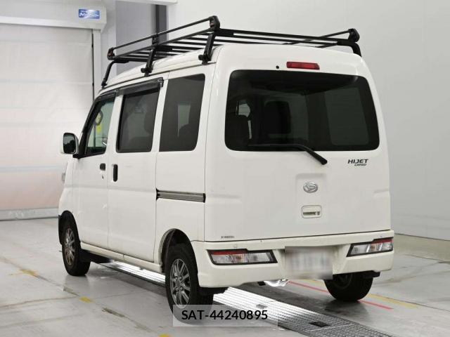 Daihatsu HIJET CARGO 2020-06 8071100-1