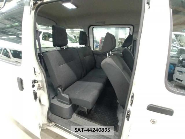 Daihatsu HIJET CARGO 2020-06 8071100-3