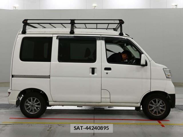 Daihatsu HIJET CARGO 2020-06 8071100-5