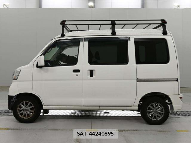 Daihatsu HIJET CARGO 2020-06 8071100-8