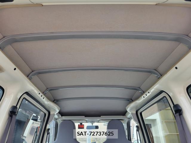 Daihatsu HIJET CARGO 2015-06 8072042-18