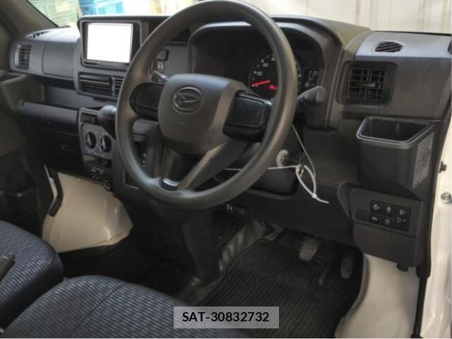 Daihatsu HIJET CARGO 2022-03 8072290-2