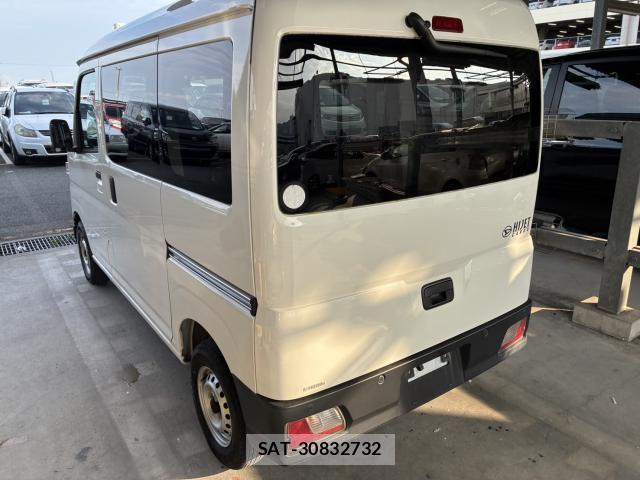 Daihatsu HIJET CARGO 2022-03 8072290-8