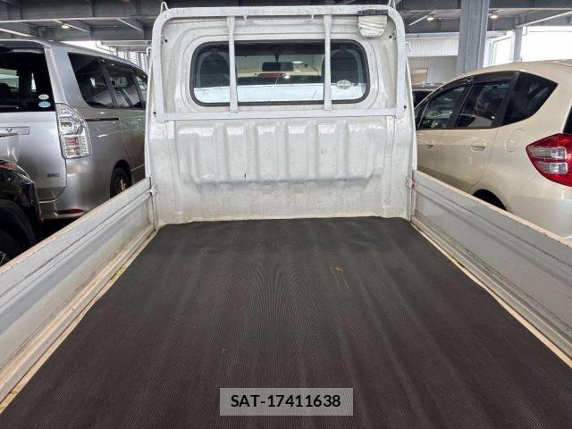 Daihatsu HIJET TRUCK 2017-01 8072049-7