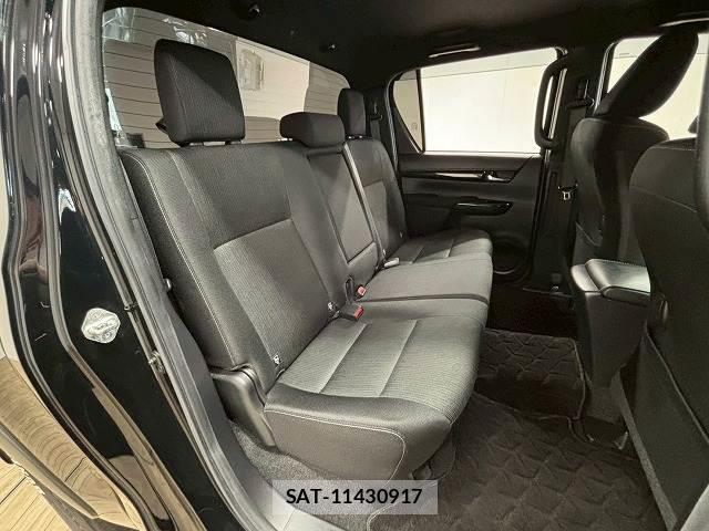 Toyota HILUX 2019-01 8071035-5