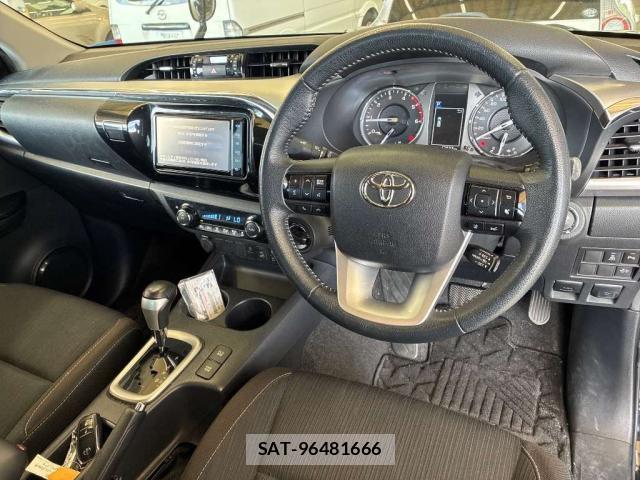 Toyota HILUX 2020-09 8072187-2