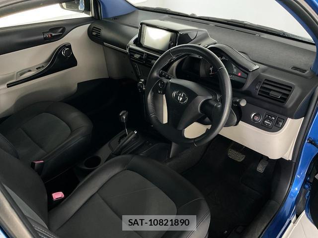 Toyota IQ 2014-05 8072459-11