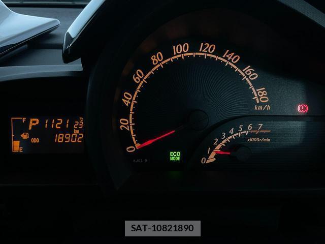 Toyota IQ 2014-05 8072459-17