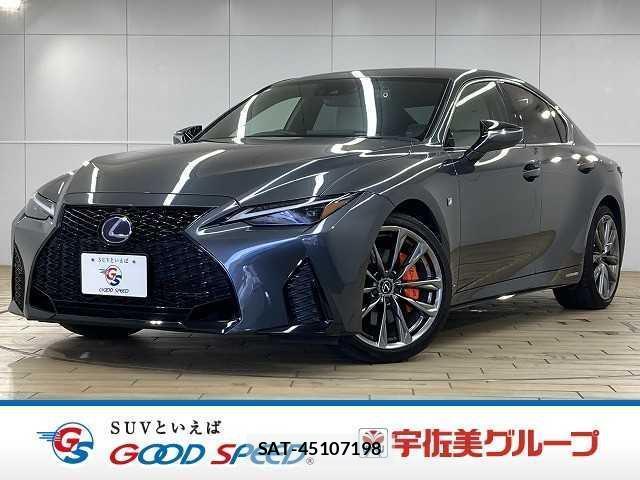 Lexus IS 2021-06 8071553-0