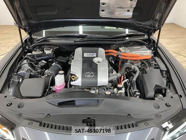 Lexus IS 2021-06 8071553-13
