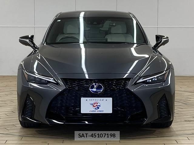 Lexus IS 2021-06 8071553-14