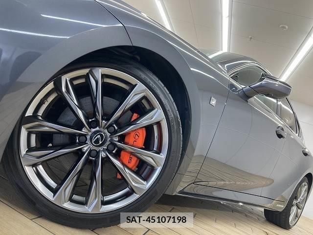Lexus IS 2021-06 8071553-18