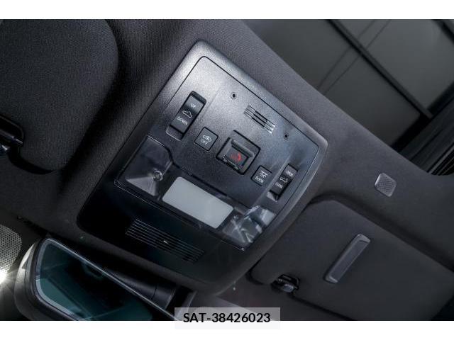 Lexus IS 2023-02 8071705-16