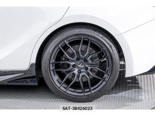 Lexus IS 2023-02 8071705-19