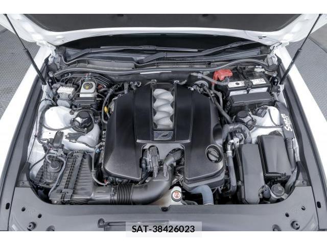 Lexus IS 2023-02 8071705-7