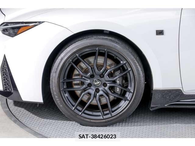 Lexus IS 2023-02 8071705-8