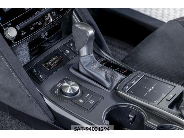 Lexus IS 2023-03 8071706-15