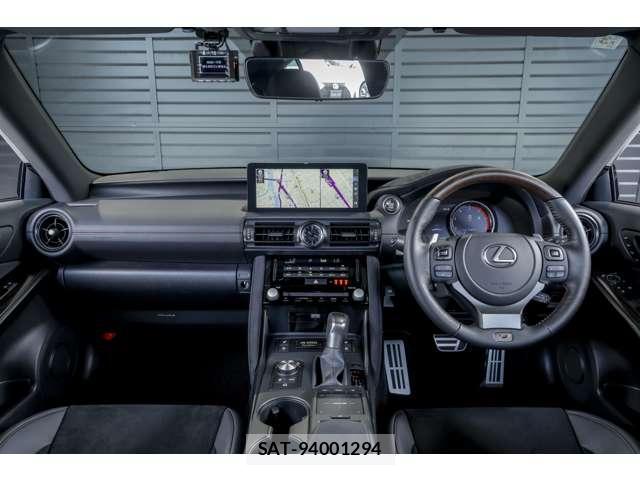 Lexus IS 2023-03 8071706-2
