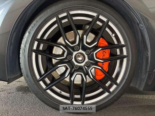 Lexus IS 2021-04 8072198-8
