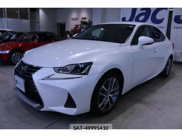 Lexus IS 2017-10 8072223-0