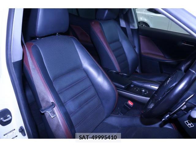 Lexus IS 2017-10 8072223-5