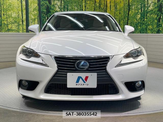 Lexus IS 2013-10 8072343-13