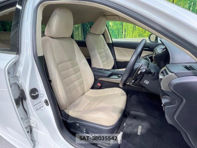Lexus IS 2013-10 8072343-7