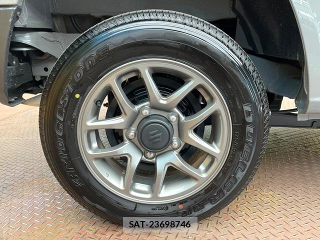 Suzuki JIMNY 2025-03 8071338-12