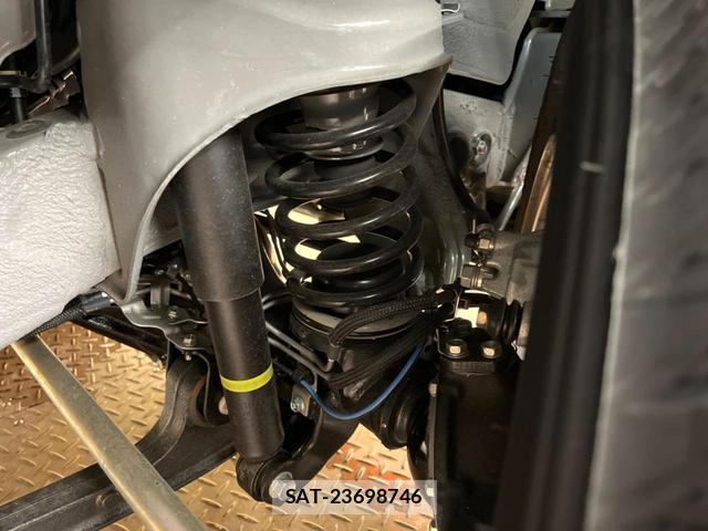 Suzuki JIMNY 2025-03 8071338-19