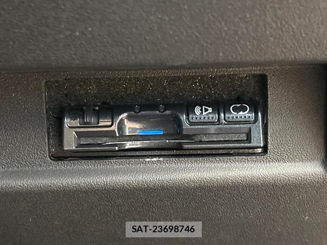 Suzuki JIMNY 2025-03 8071338-5