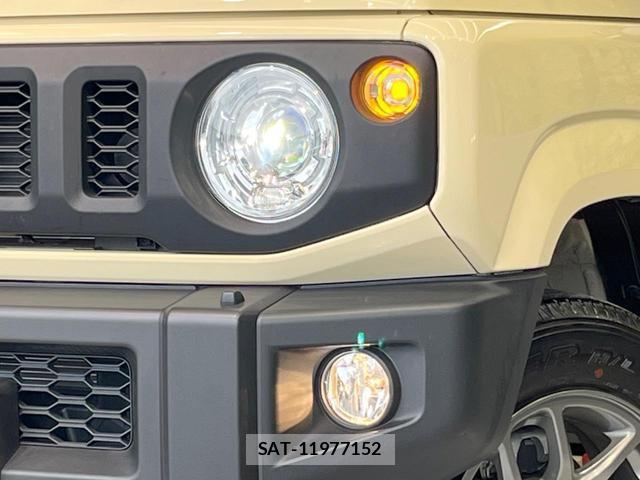 Suzuki JIMNY 2023-10 8072353-11